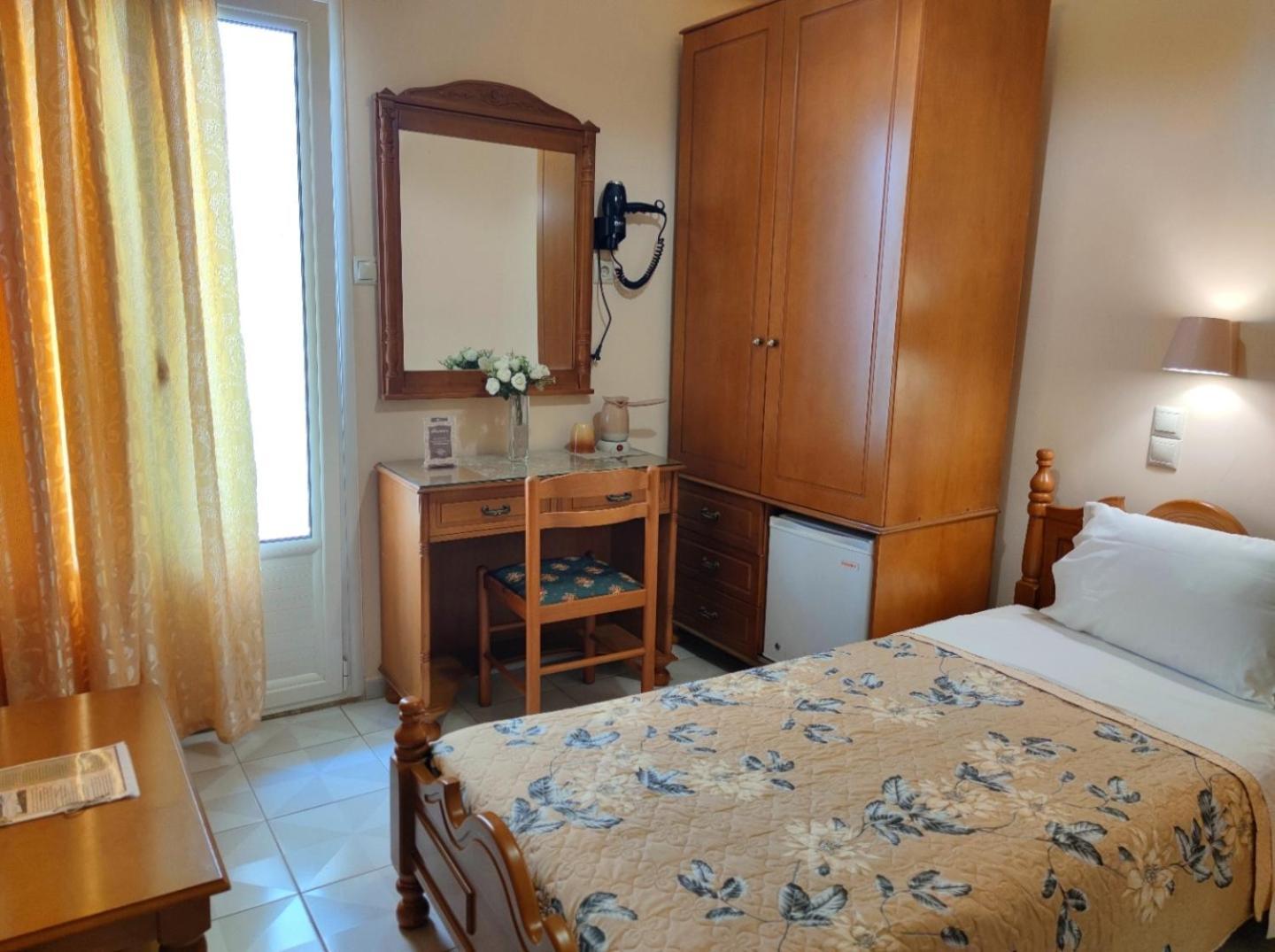 Hotel Anagennisis Frý Esterno foto